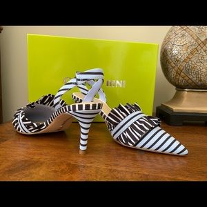 Gianni Bini Kollett blue/black/white sling backs